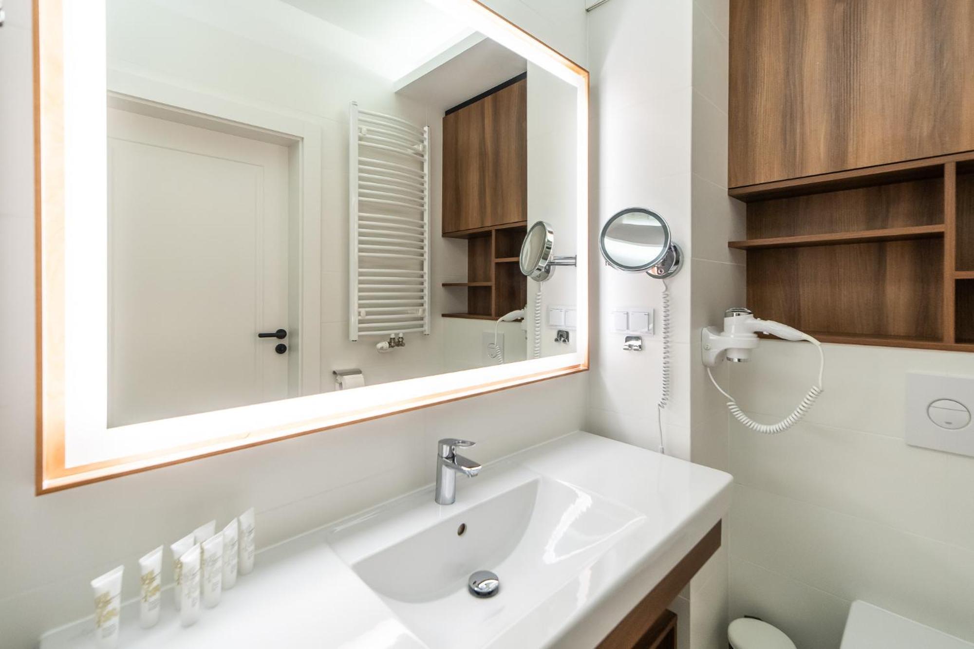 Bel Mare Lux Apartment B105 With Patio Garden By Noclegi Renters เมียนซิดดรอแย ภายนอก รูปภาพ